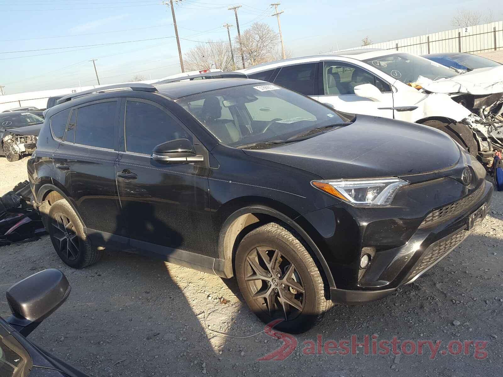 2T3NFREV9JW435562 2018 TOYOTA RAV4