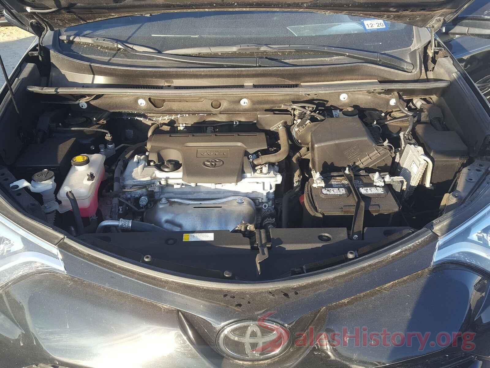 2T3NFREV9JW435562 2018 TOYOTA RAV4