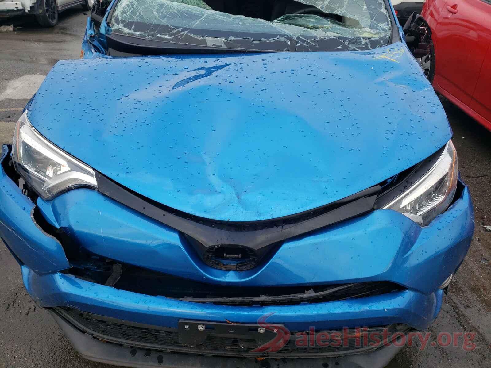 JTMNFREV8GJ098082 2016 TOYOTA RAV4