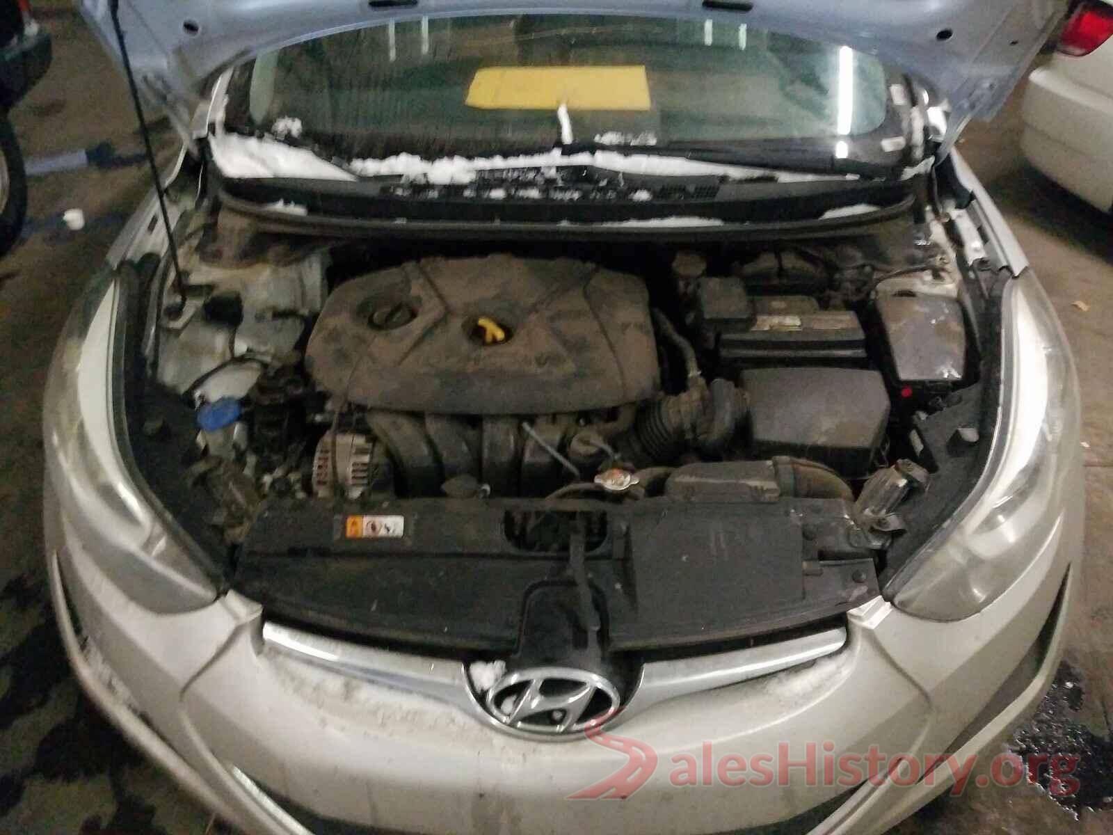 5NPDH4AE8GH709140 2016 HYUNDAI ELANTRA