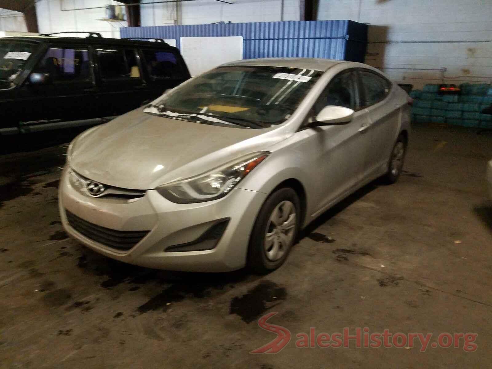 5NPDH4AE8GH709140 2016 HYUNDAI ELANTRA