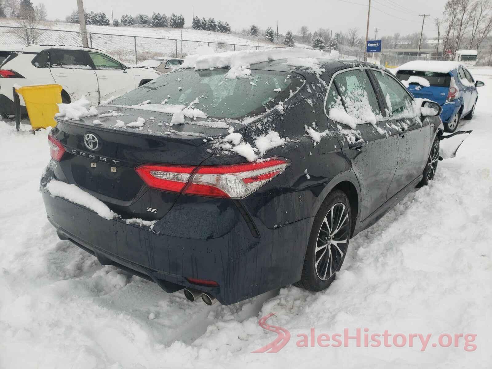 4T1B11HK0JU650759 2018 TOYOTA CAMRY