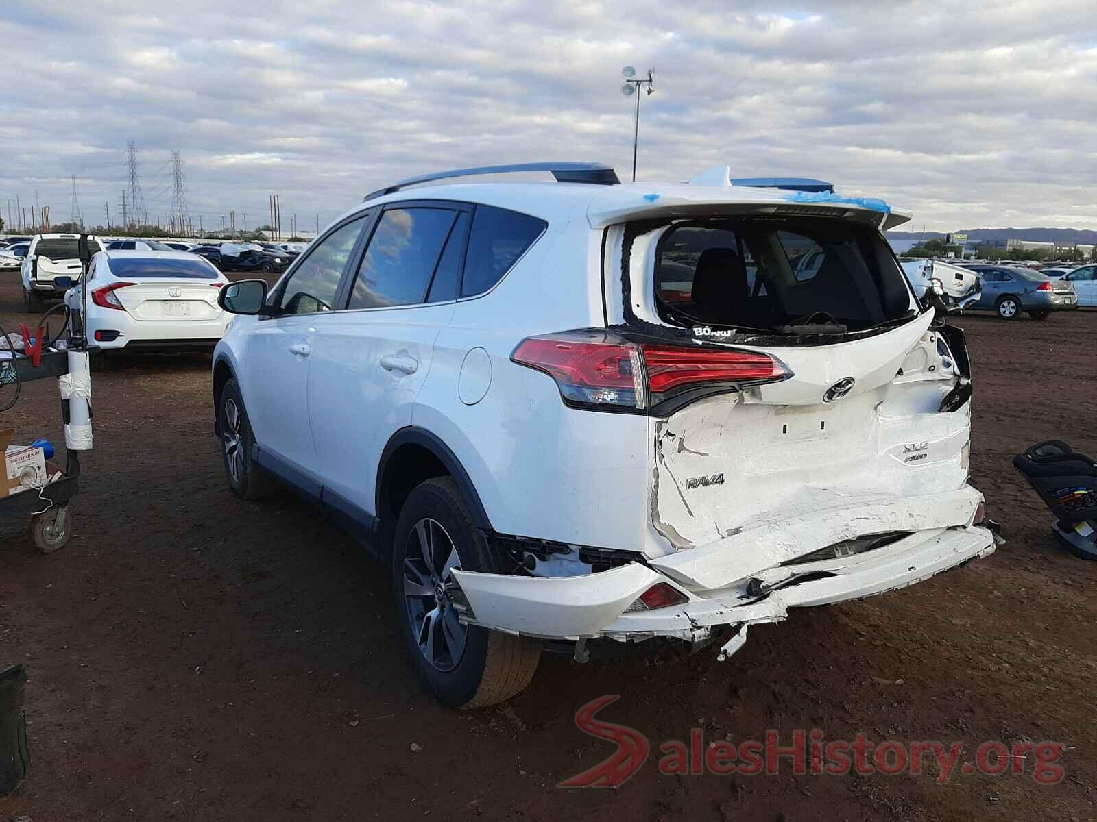 2T3RFREV2HW587338 2017 TOYOTA RAV4