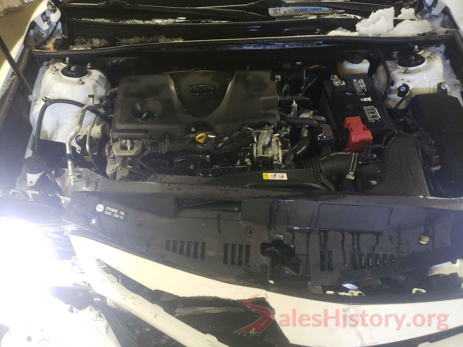 4T1B11HK2JU015946 2018 TOYOTA CAMRY