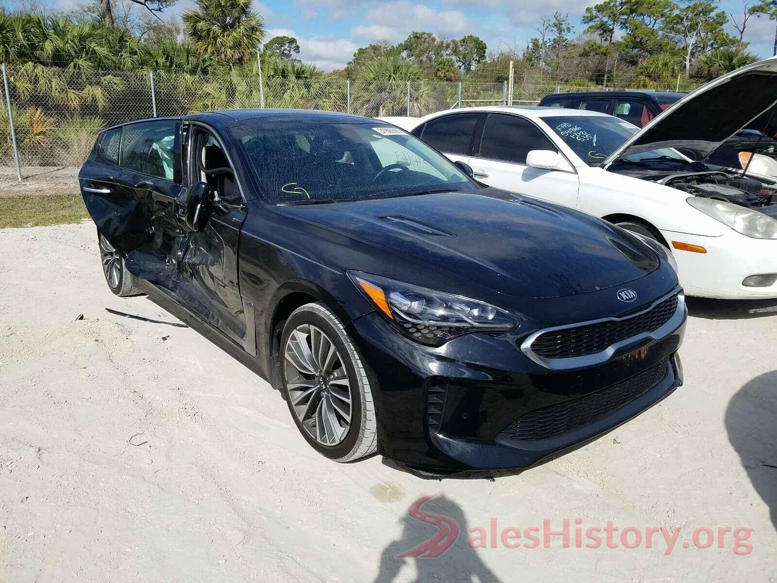 KNAE25LA1J6011389 2018 KIA STINGER