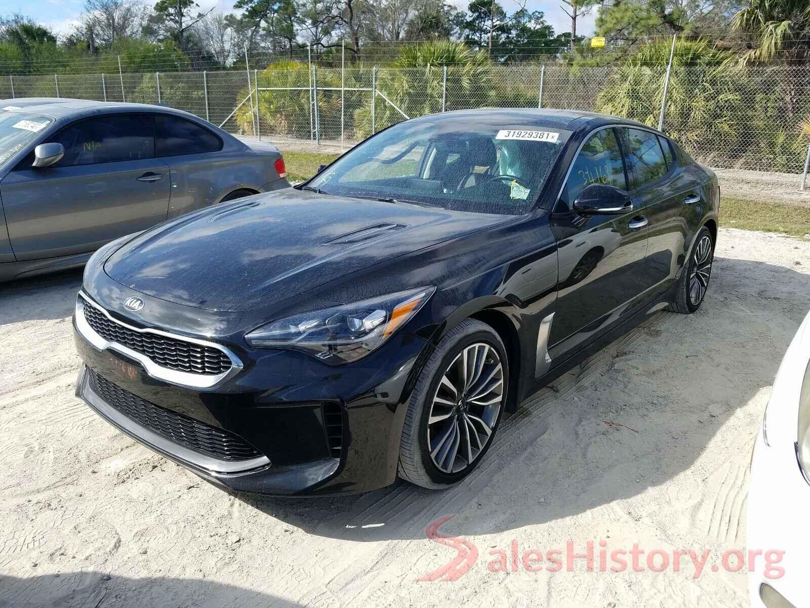 KNAE25LA1J6011389 2018 KIA STINGER