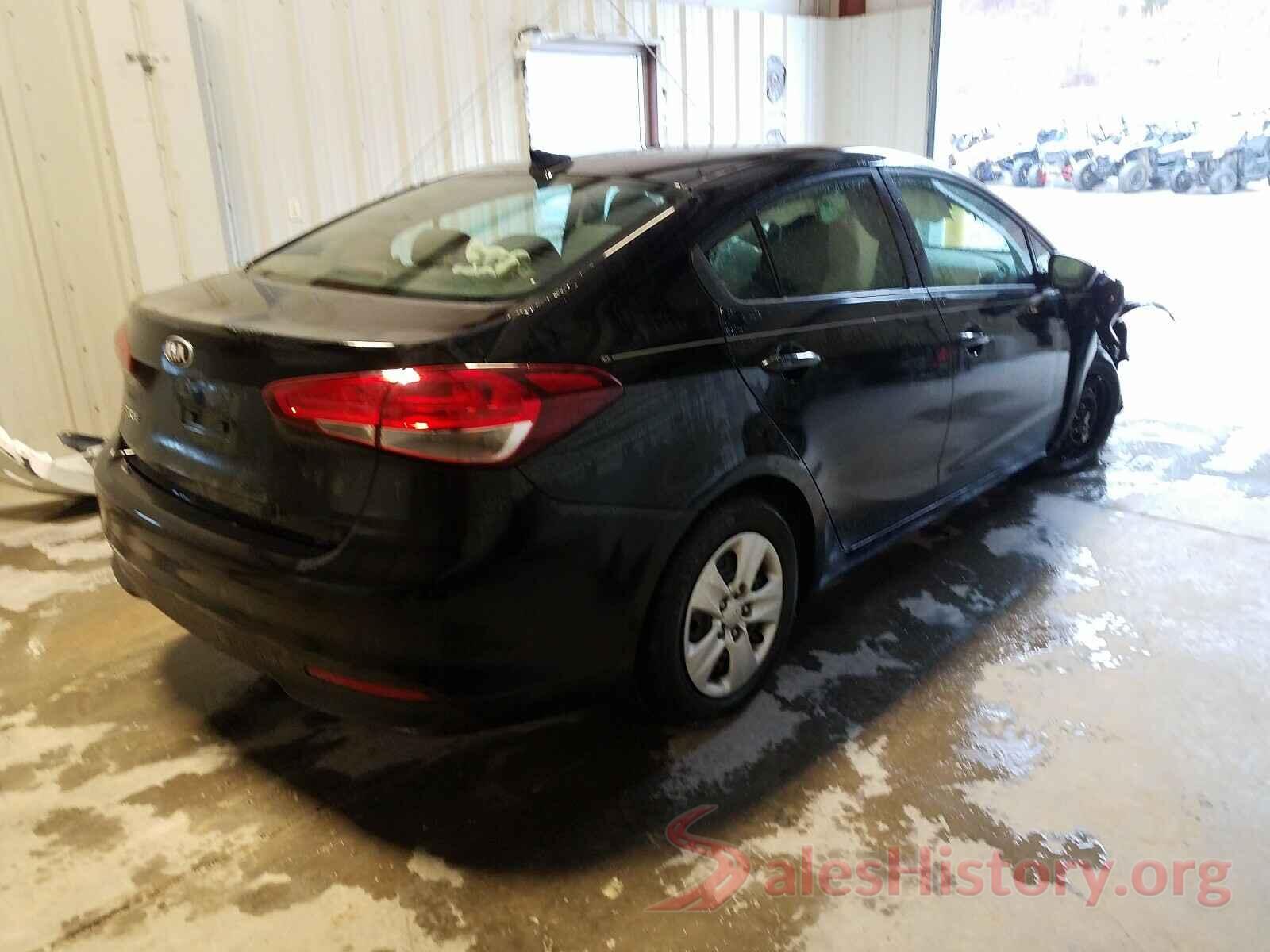 3KPFL4A70JE277972 2018 KIA FORTE