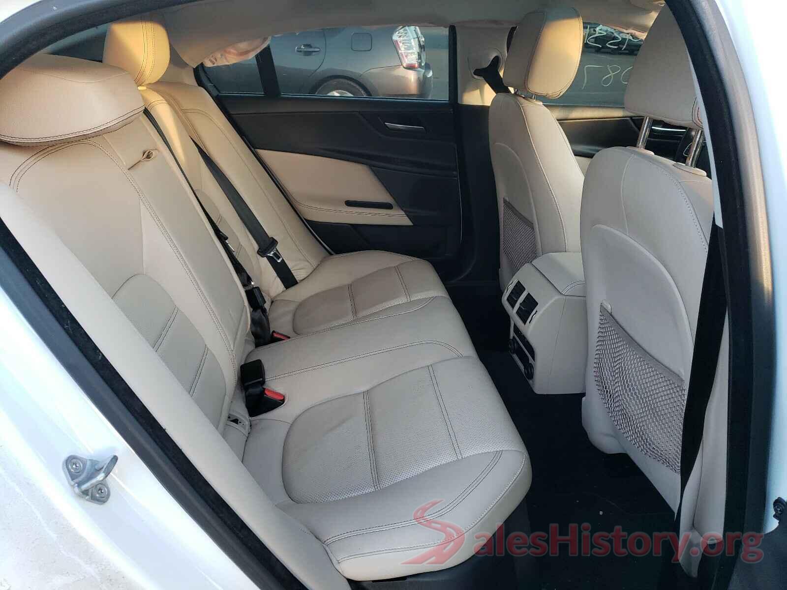 SAJAK4BV5HA953342 2017 JAGUAR XE