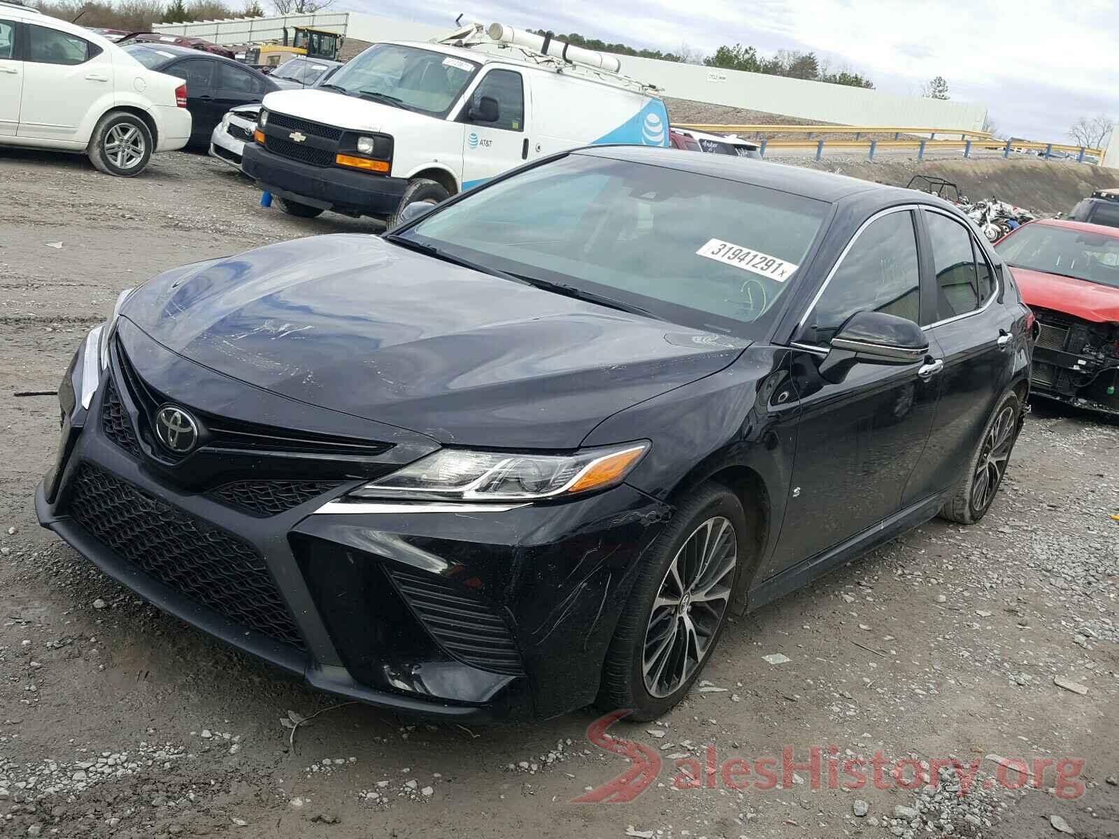 4T1B11HK7JU143521 2018 TOYOTA CAMRY