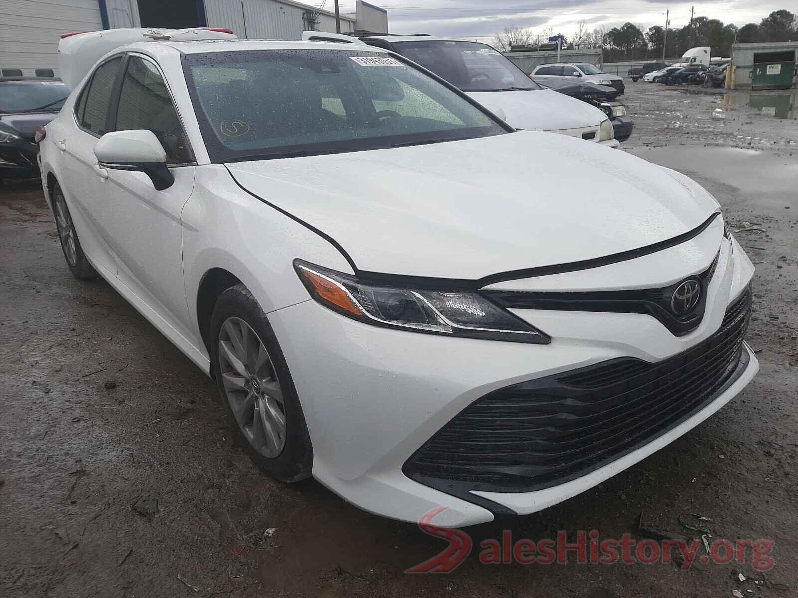 JTNB11HK6J3000405 2018 TOYOTA CAMRY