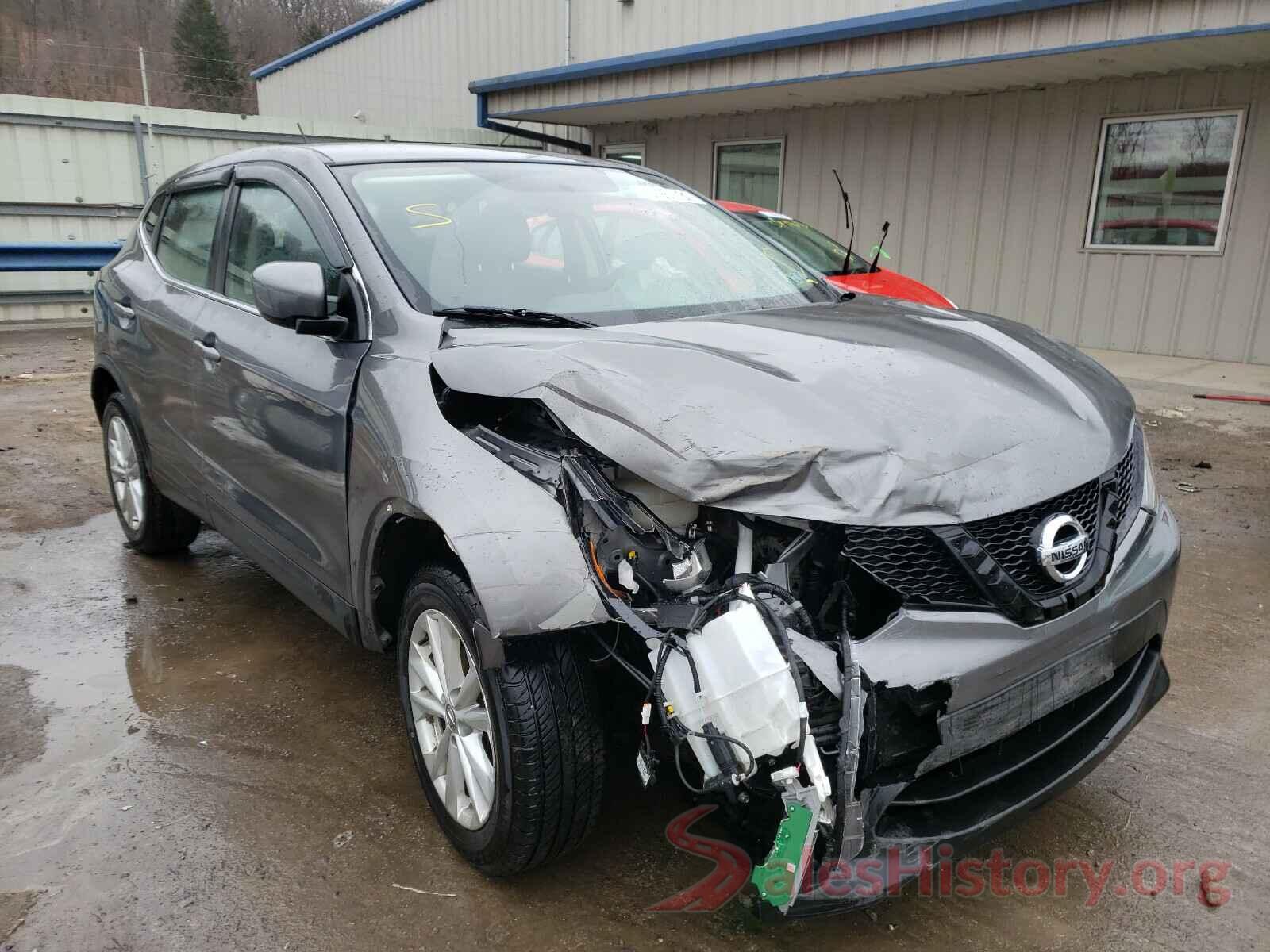 JN1BJ1CR0JW201033 2018 NISSAN ROGUE