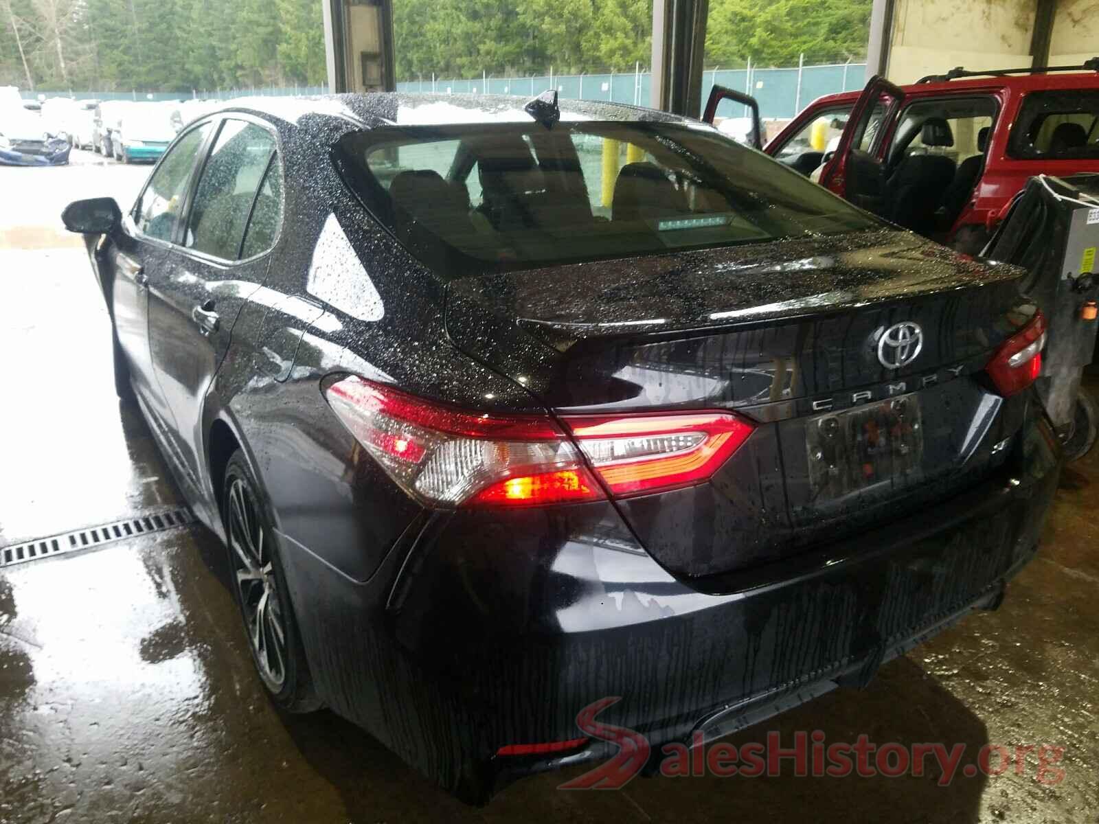 4T1B11HKXKU208864 2019 TOYOTA CAMRY