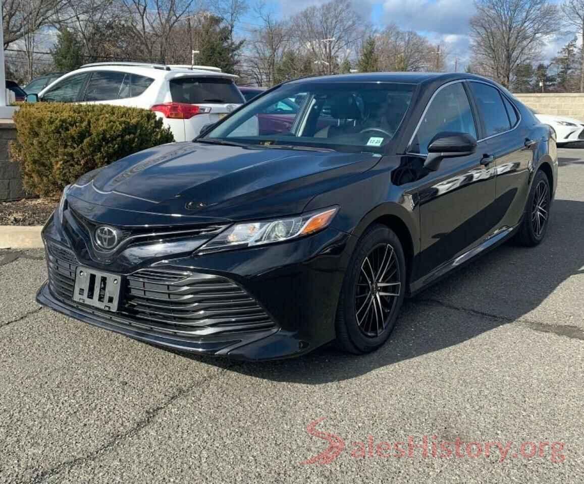 4T1B11HK3JU562854 2018 TOYOTA CAMRY