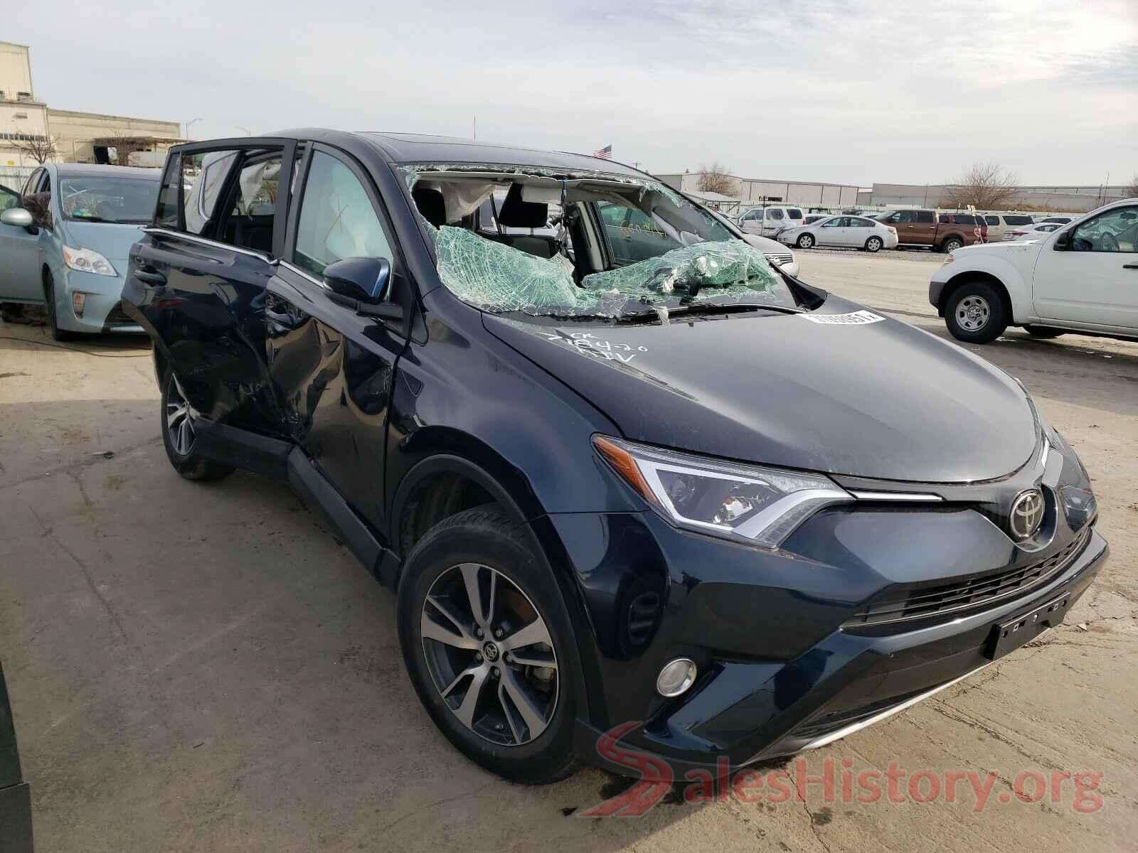 2T3RFREV8JW791647 2018 TOYOTA RAV4