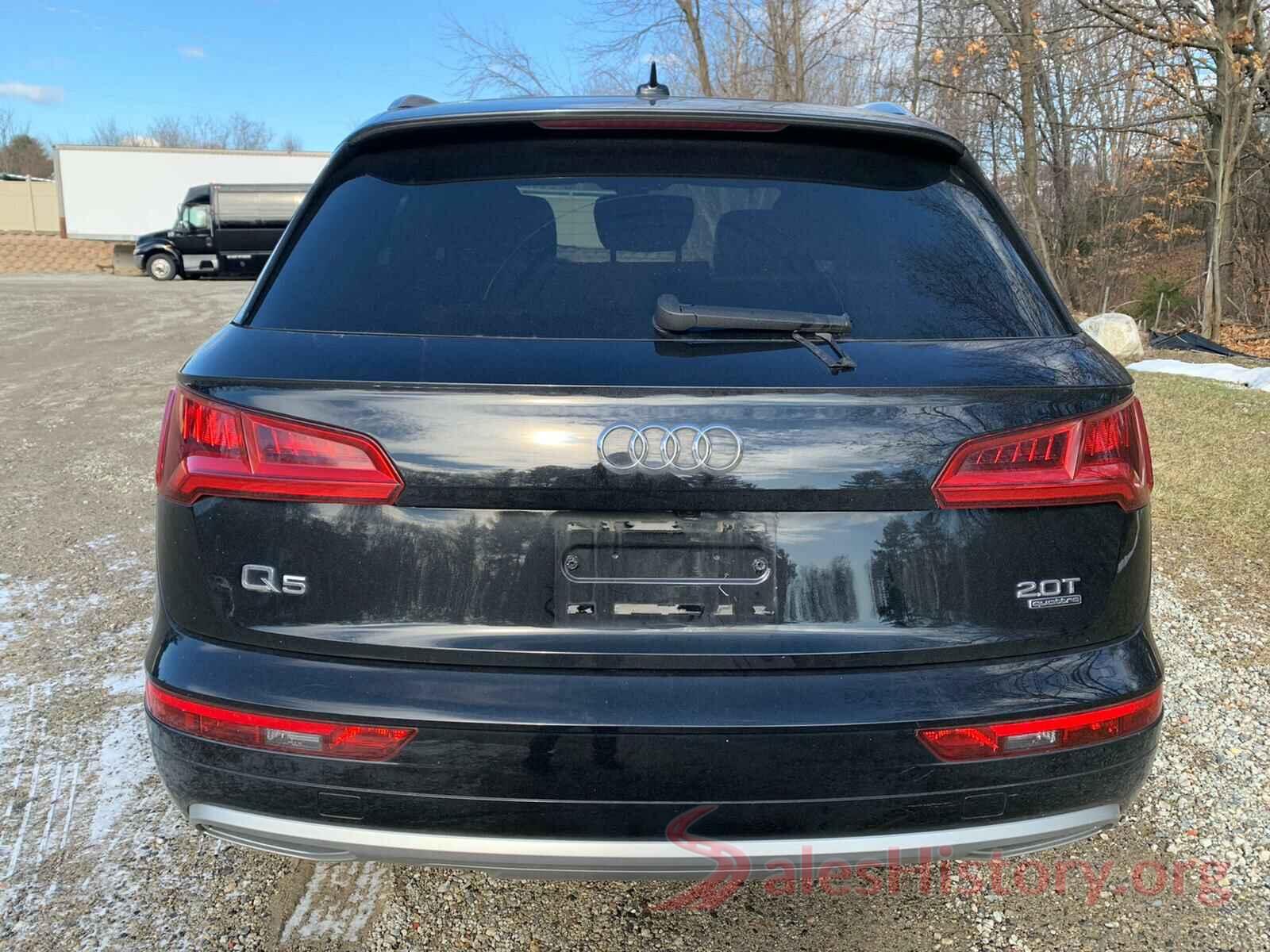 WA1ANAFY3J2100165 2018 AUDI Q5