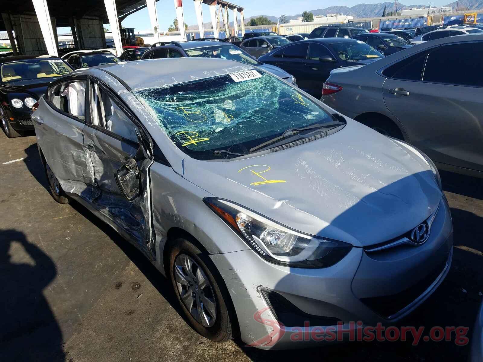 5NPDH4AE8GH748794 2016 HYUNDAI ELANTRA