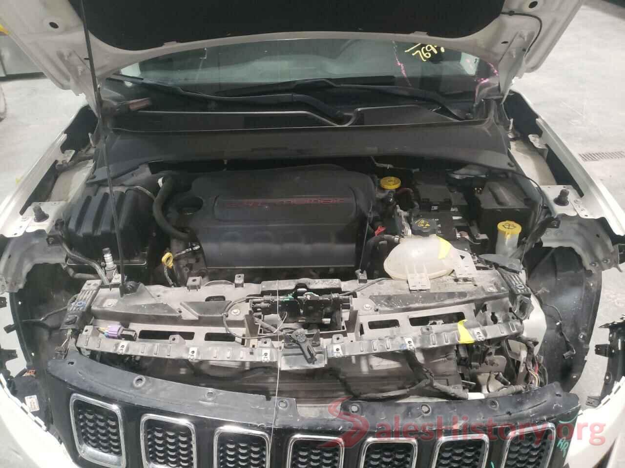 3C4NJDAB1JT307692 2018 JEEP COMPASS