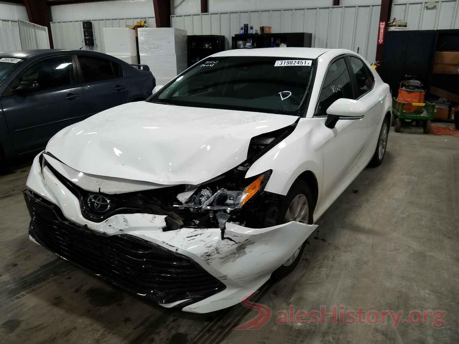 4T1B11HK8JU531759 2018 TOYOTA CAMRY