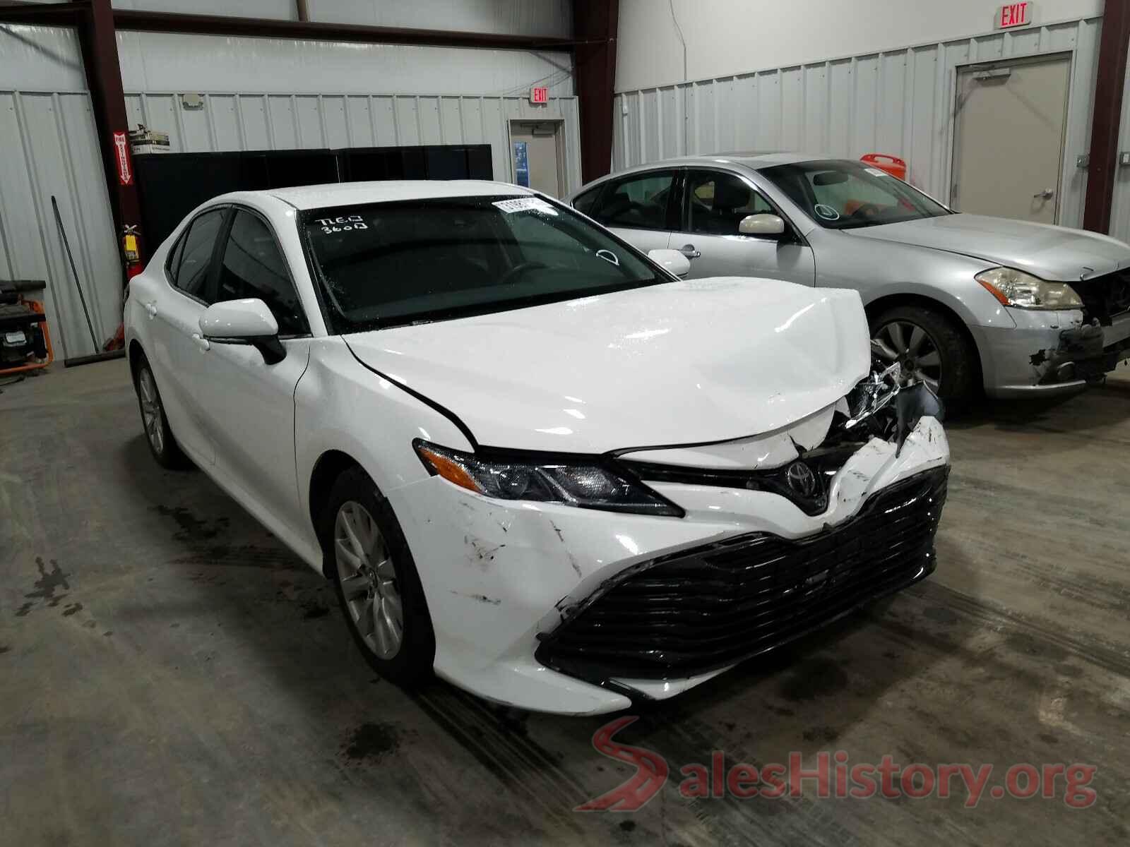 4T1B11HK8JU531759 2018 TOYOTA CAMRY