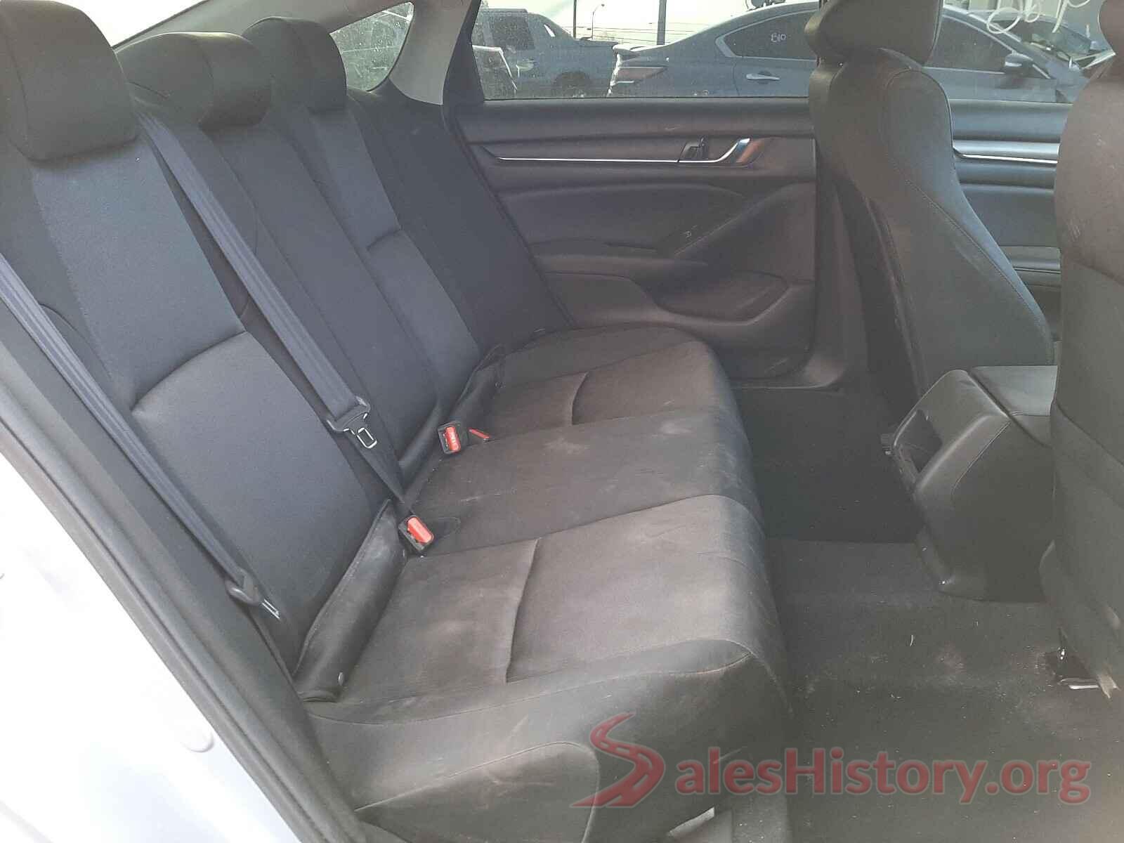 1HGCV1F1XKA069670 2019 HONDA ACCORD