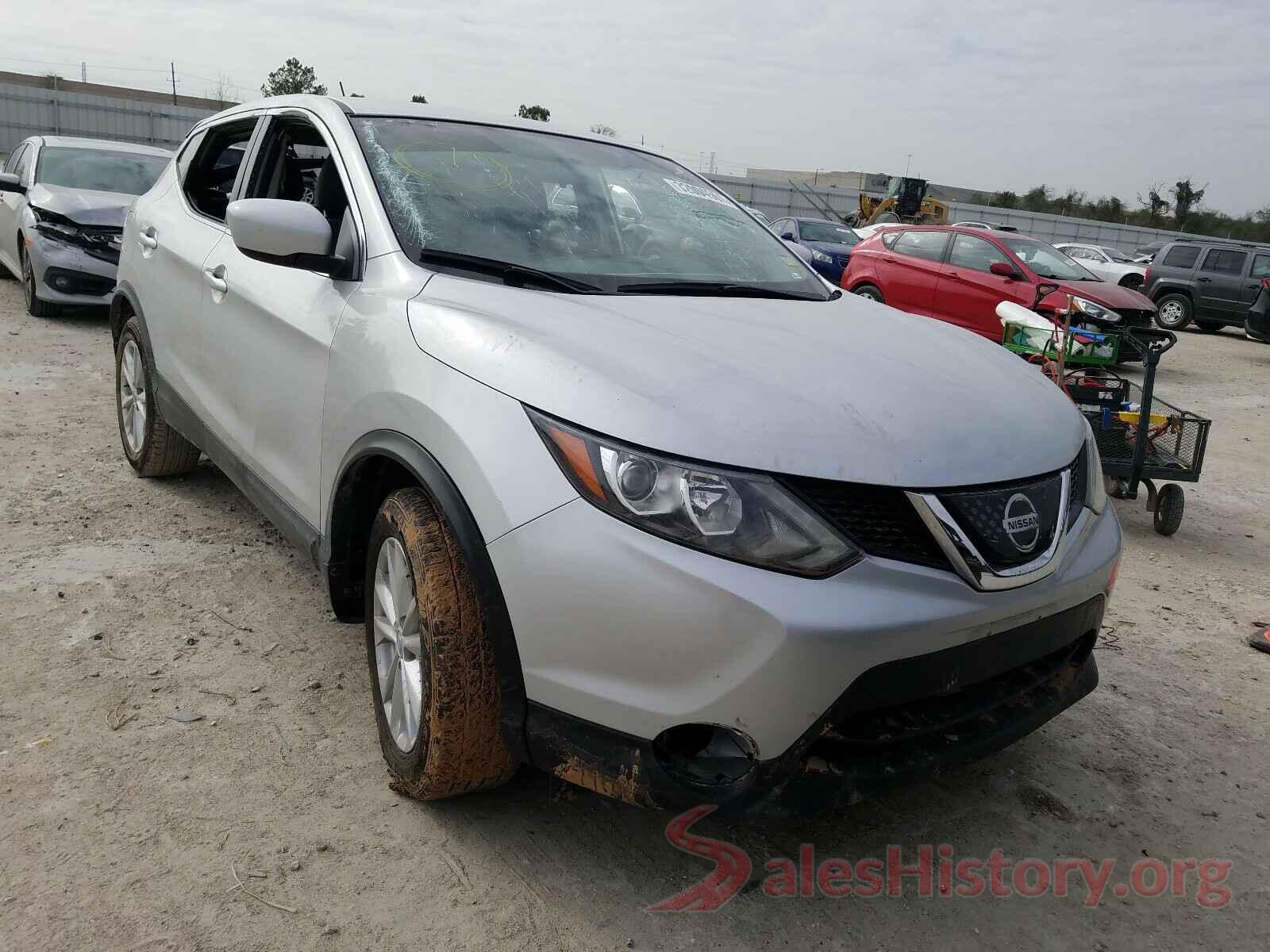 JN1BJ1CP4JW159948 2018 NISSAN ROGUE