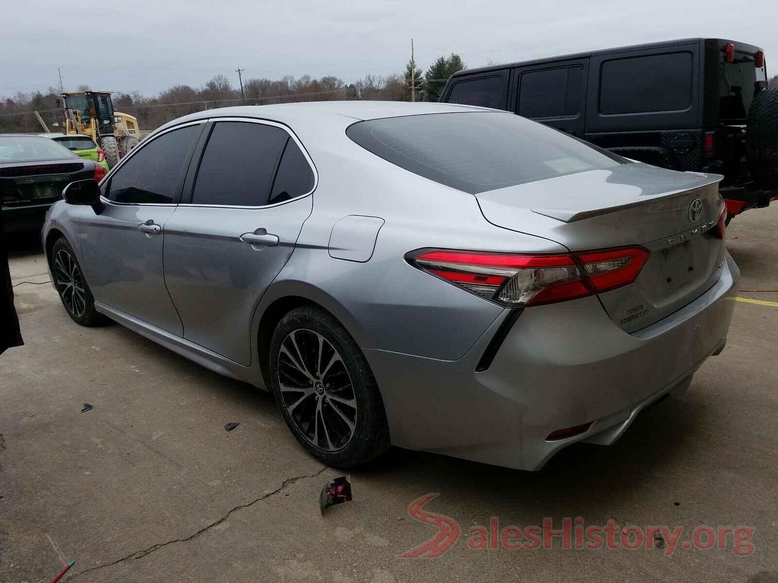 JTNB11HKXJ3032516 2018 TOYOTA CAMRY