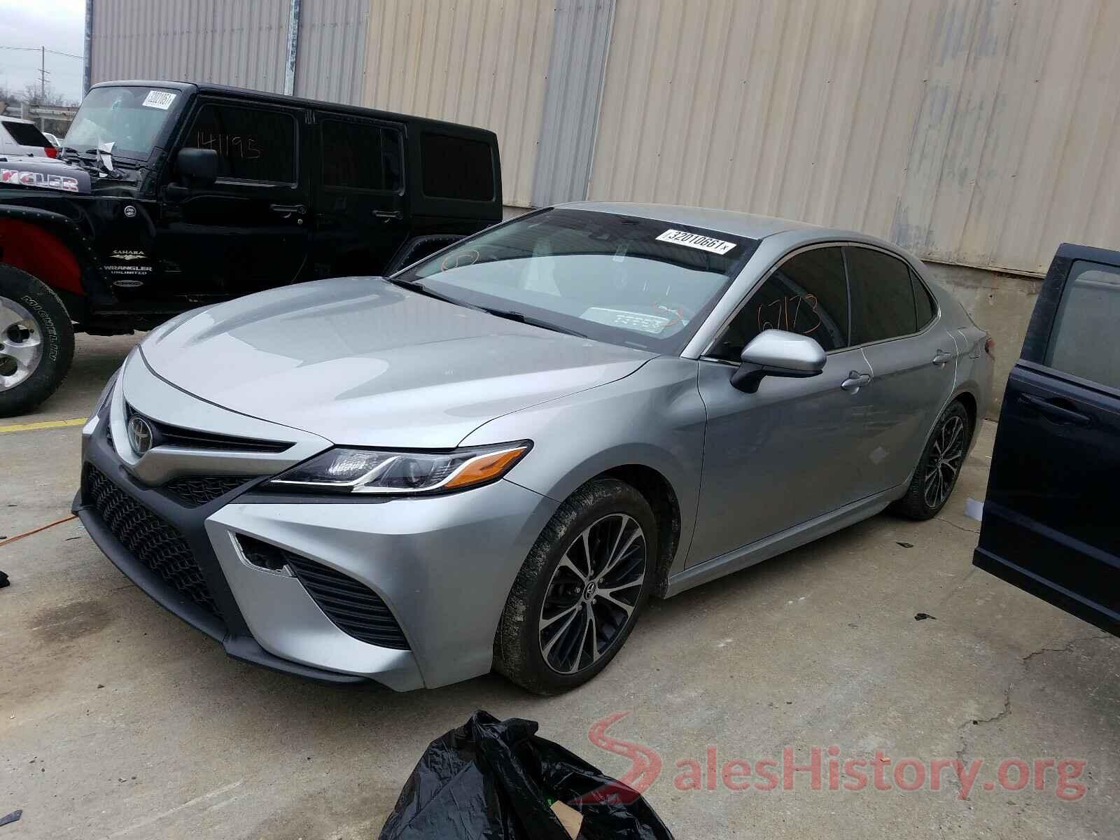 JTNB11HKXJ3032516 2018 TOYOTA CAMRY