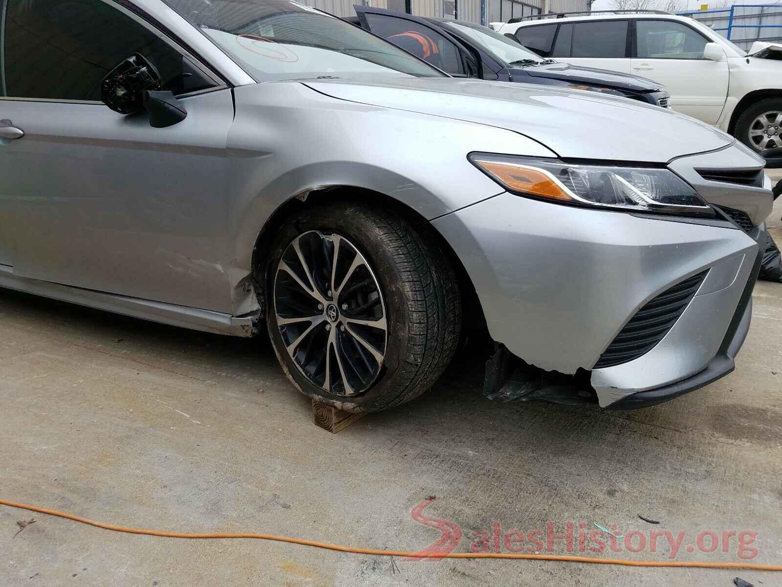 JTNB11HKXJ3032516 2018 TOYOTA CAMRY