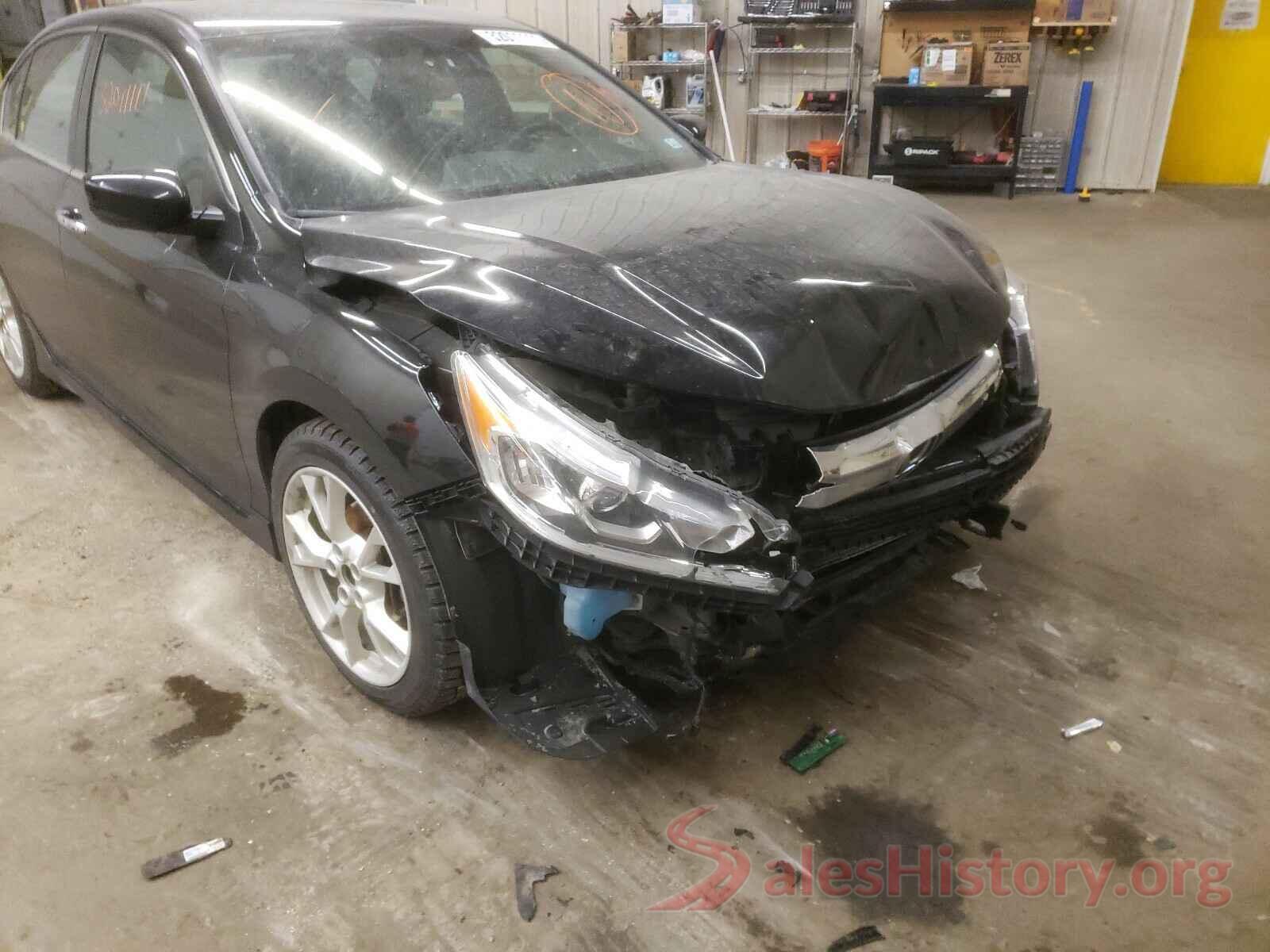 1HGCR2F54HA303744 2017 HONDA ACCORD