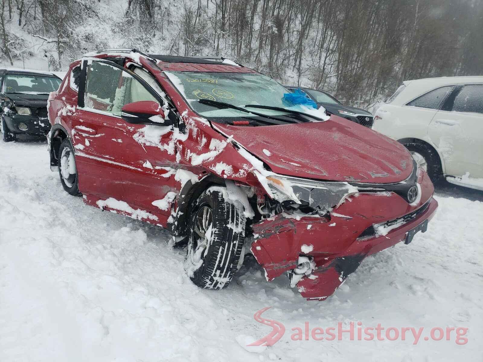 JTMRFREV1HJ144841 2017 TOYOTA RAV4