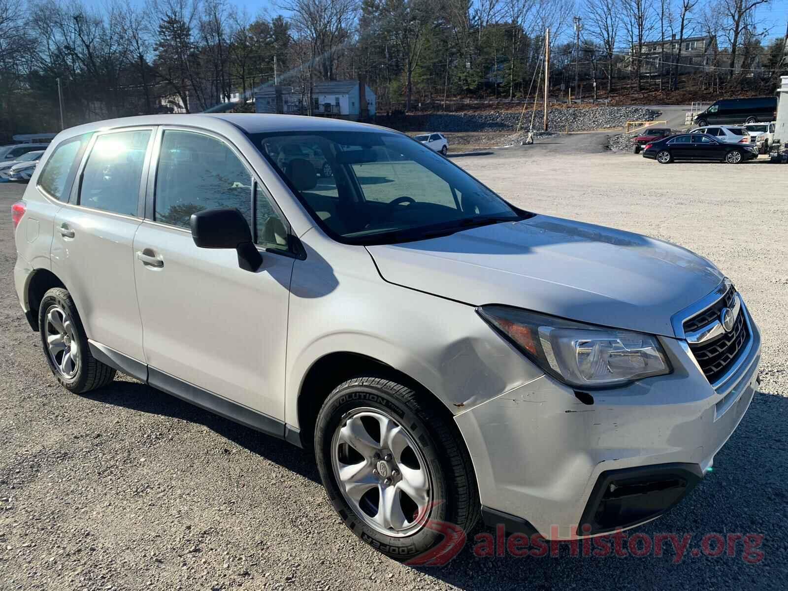 JF2SJAAC1JH564622 2018 SUBARU FORESTER