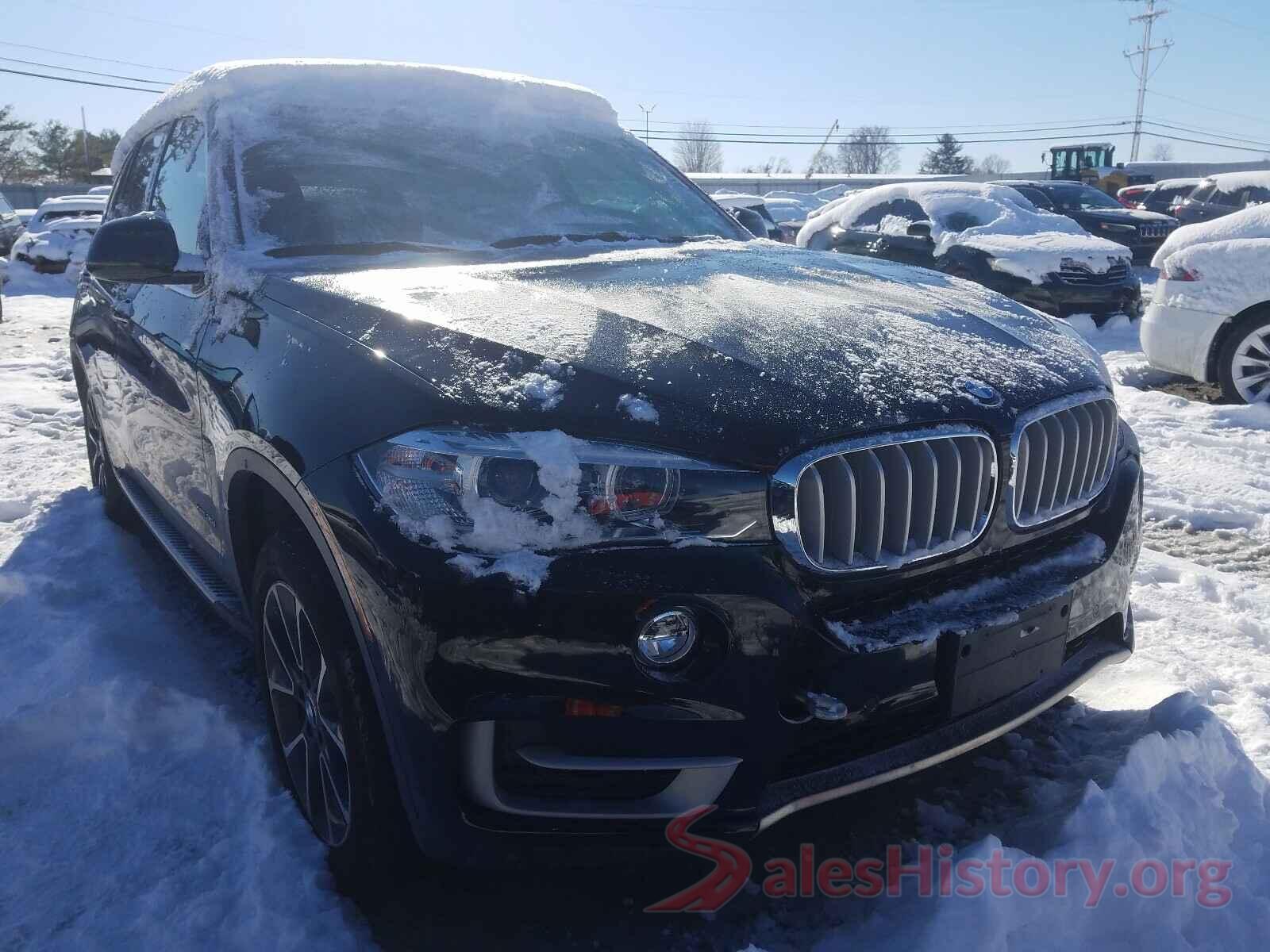 5UXKR0C58J0Y04018 2018 BMW X5