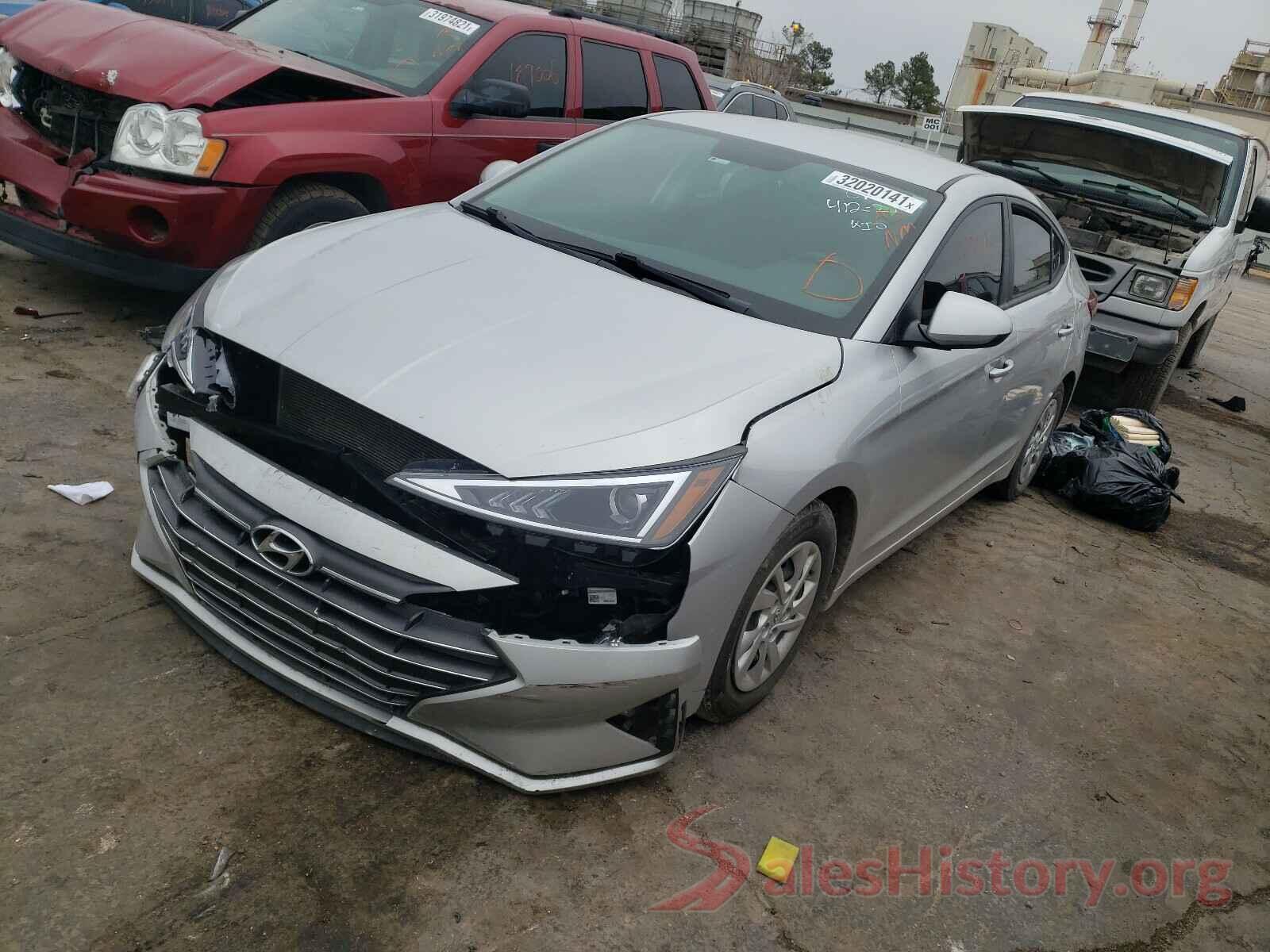 5NPD74LF6KH469135 2019 HYUNDAI ELANTRA