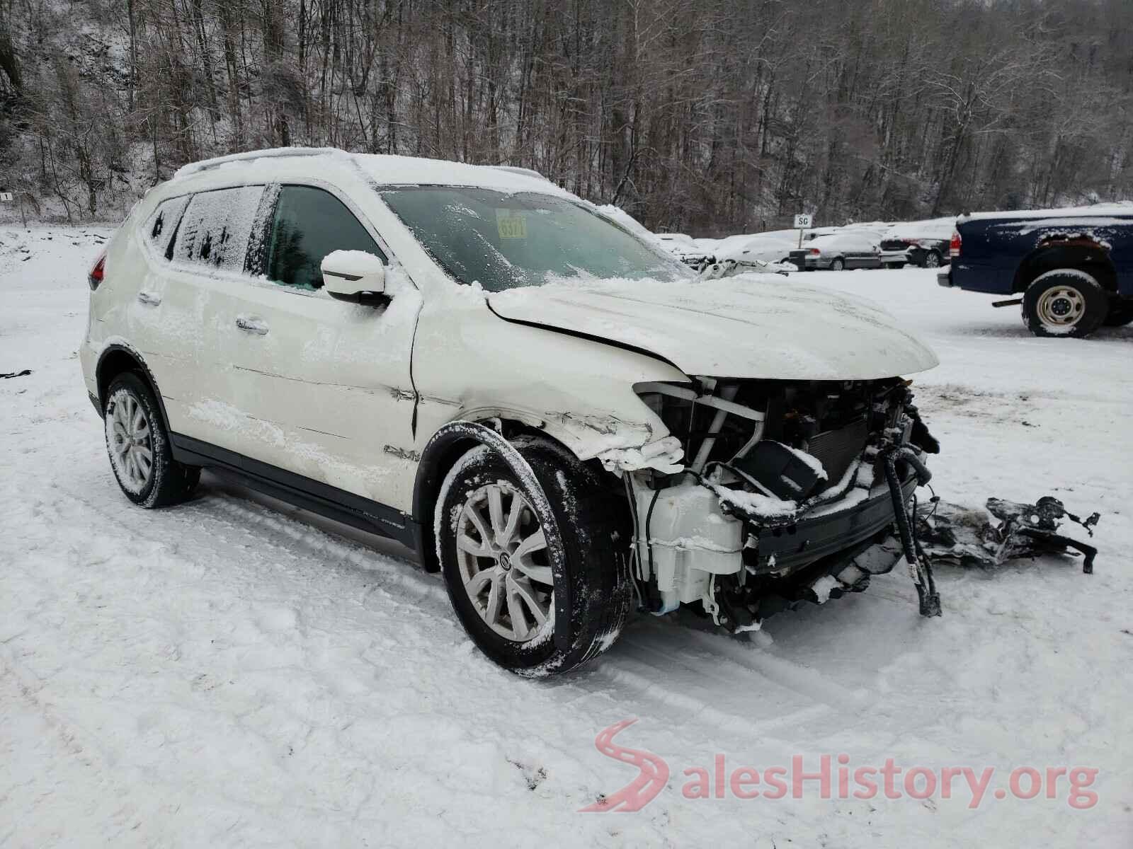 5N1AT2MV3HC844102 2017 NISSAN ROGUE