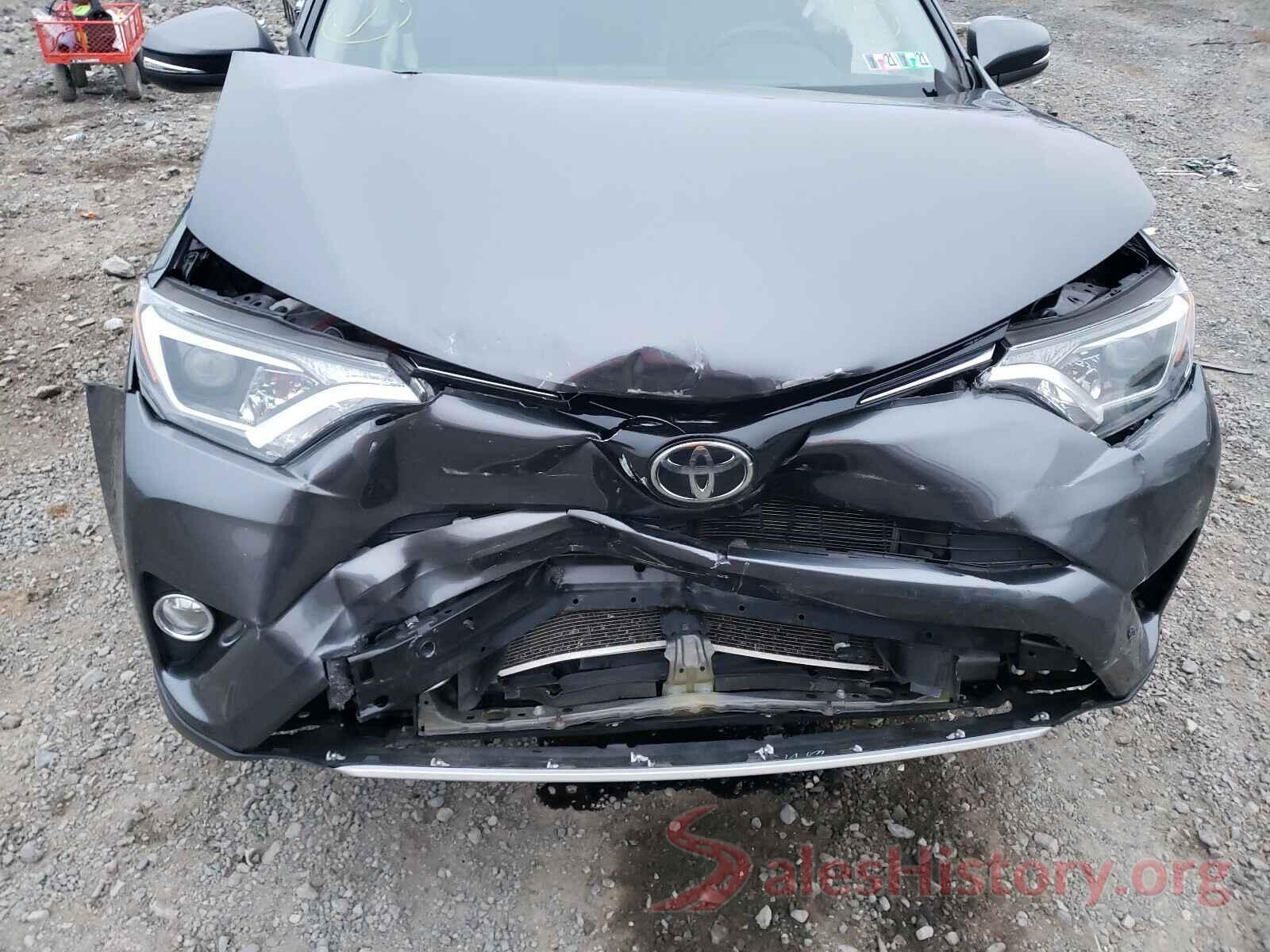 JTMRFREV8HD213488 2017 TOYOTA RAV4