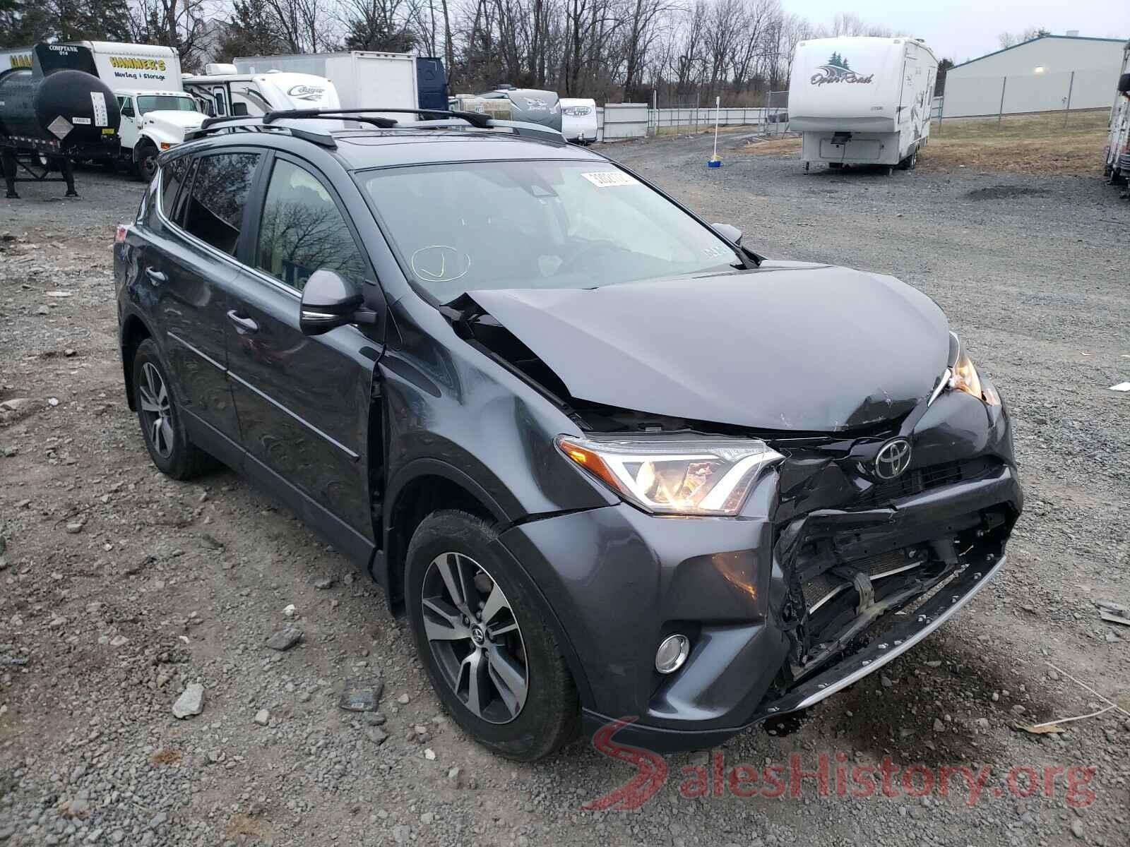 JTMRFREV8HD213488 2017 TOYOTA RAV4