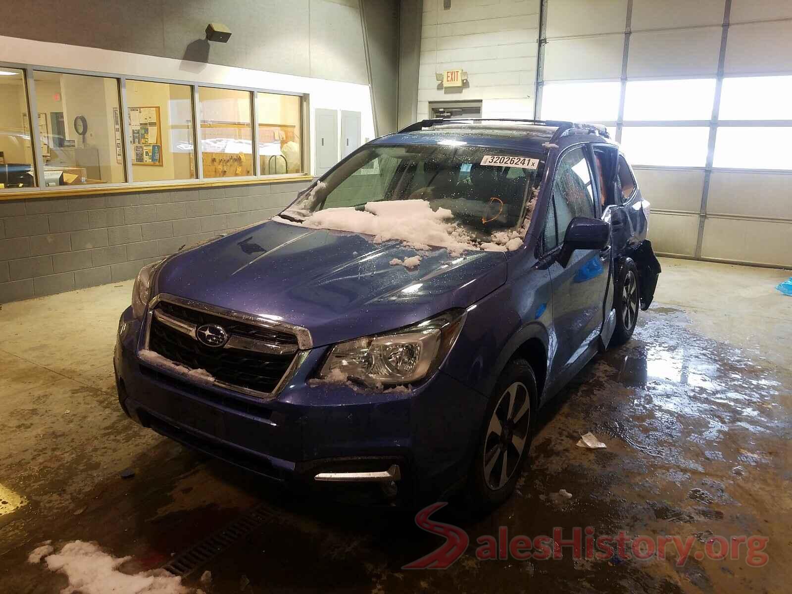 JF2SJAGC3JH564354 2018 SUBARU FORESTER