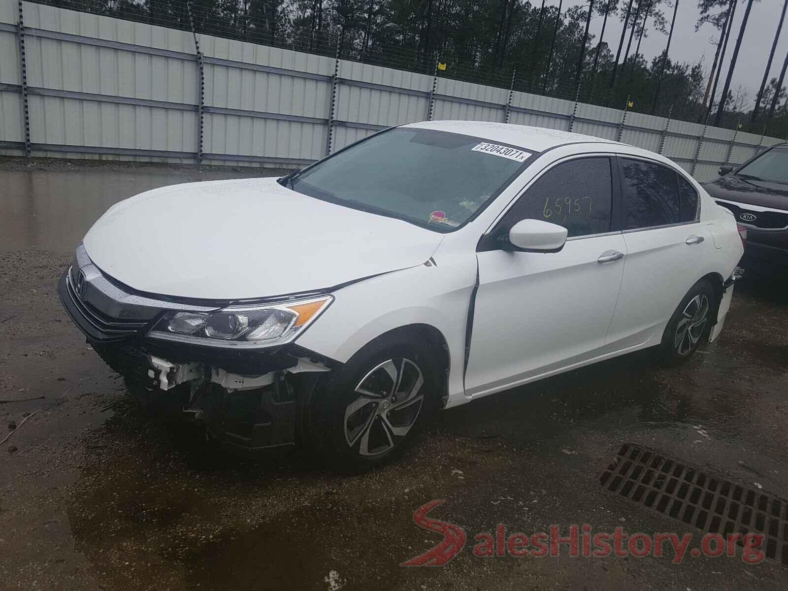 1HGCR2F32HA035131 2017 HONDA ACCORD