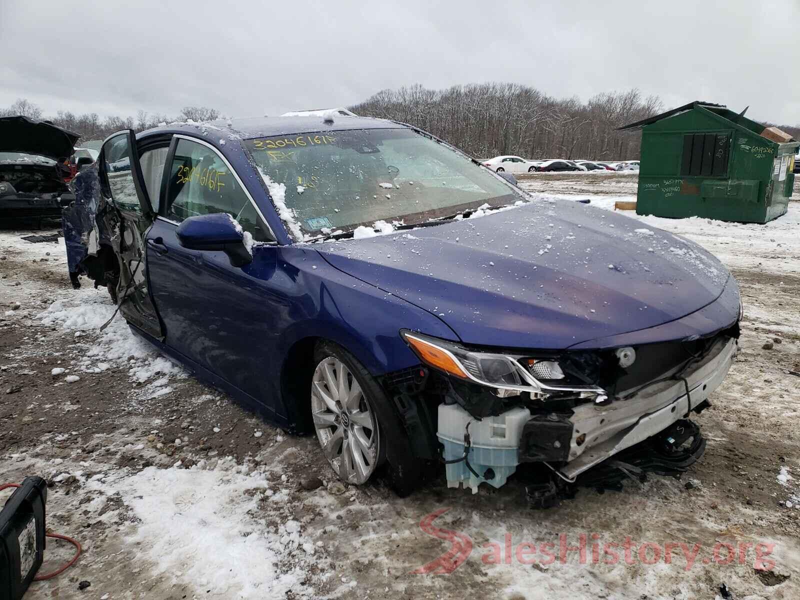 4T1B11HK3JU520782 2018 TOYOTA CAMRY