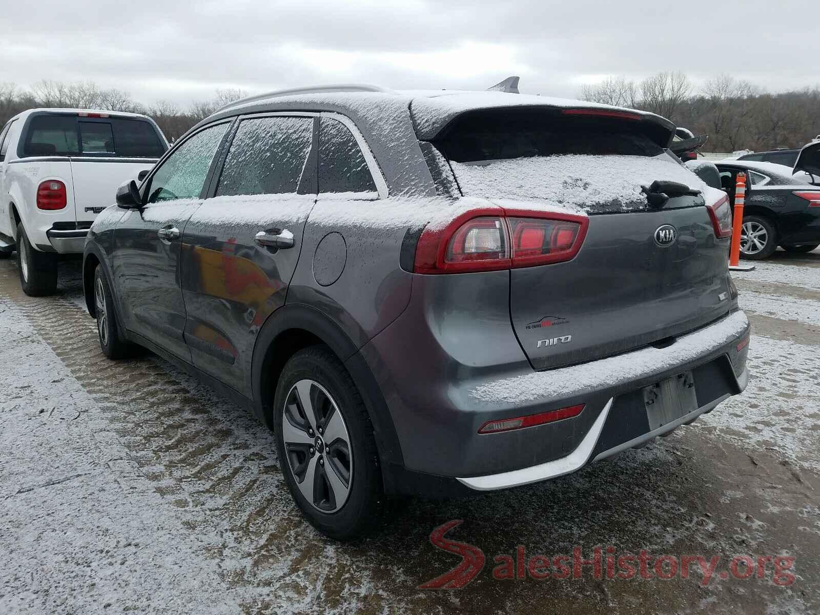 KNDCB3LC0H5079019 2017 KIA NIRO