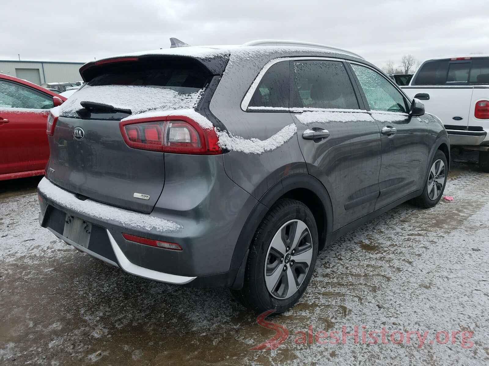 KNDCB3LC0H5079019 2017 KIA NIRO