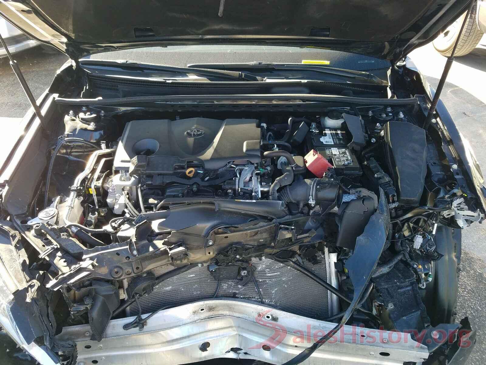 4T1B11HK9JU643728 2018 TOYOTA CAMRY