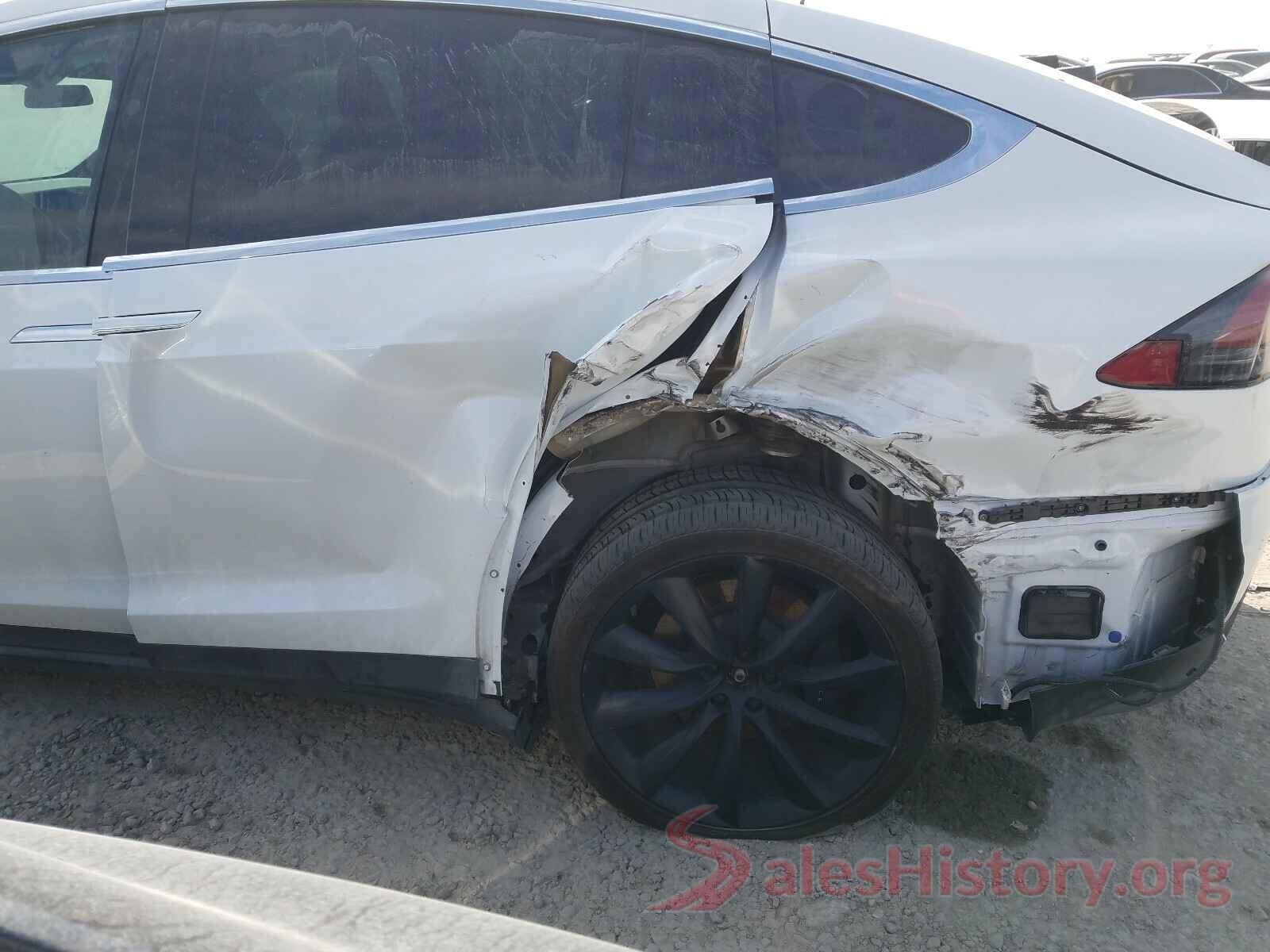 5YJXCDE26LF234284 2020 TESLA MODEL X