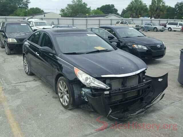 5NPEC4AC4BH306590 2011 HYUNDAI SONATA