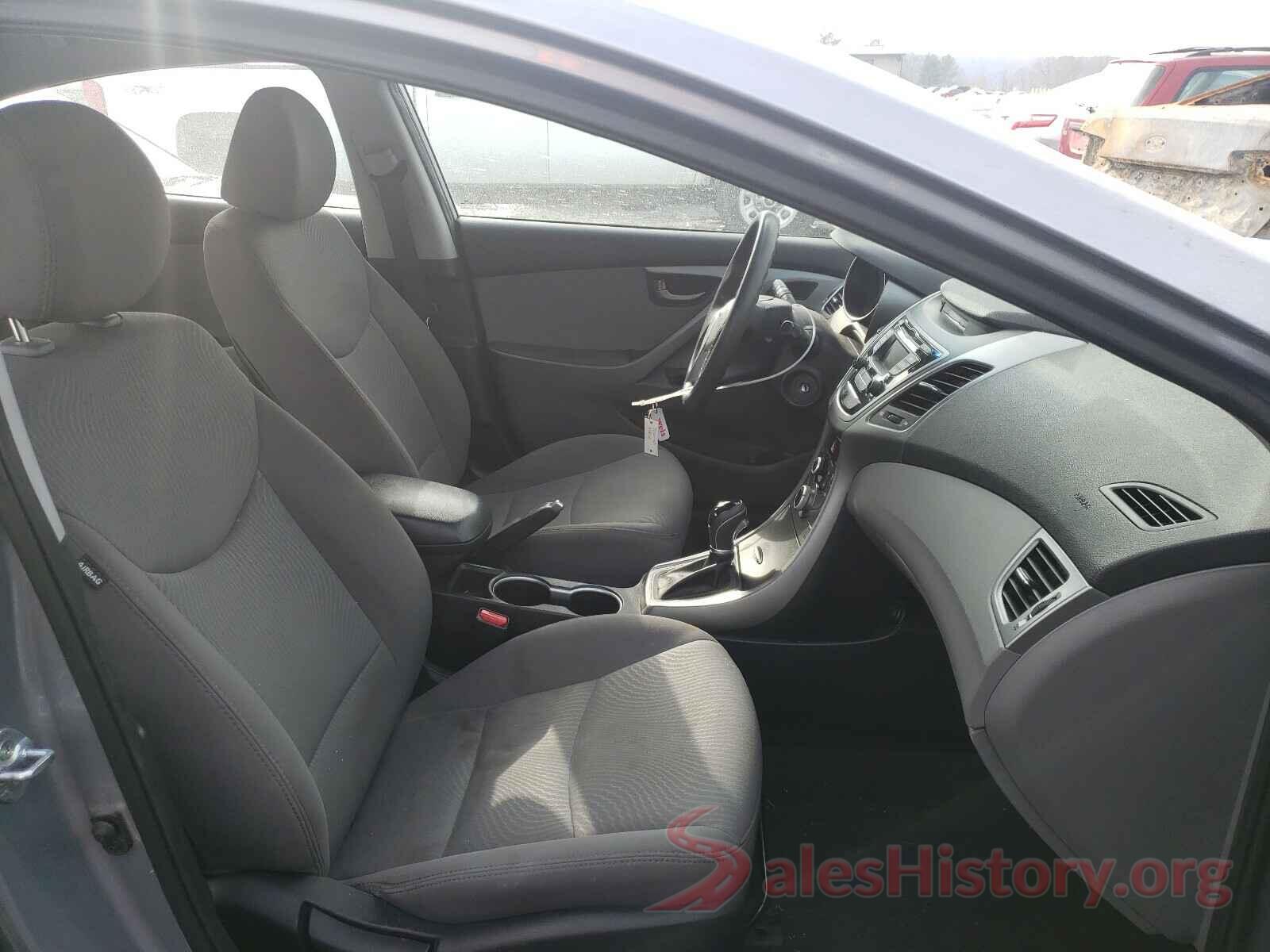 5NPDH4AE3GH733927 2016 HYUNDAI ELANTRA