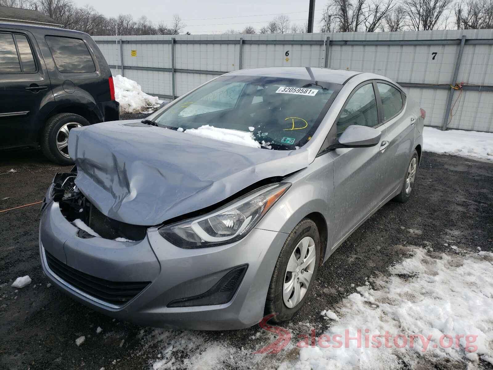 5NPDH4AE3GH733927 2016 HYUNDAI ELANTRA