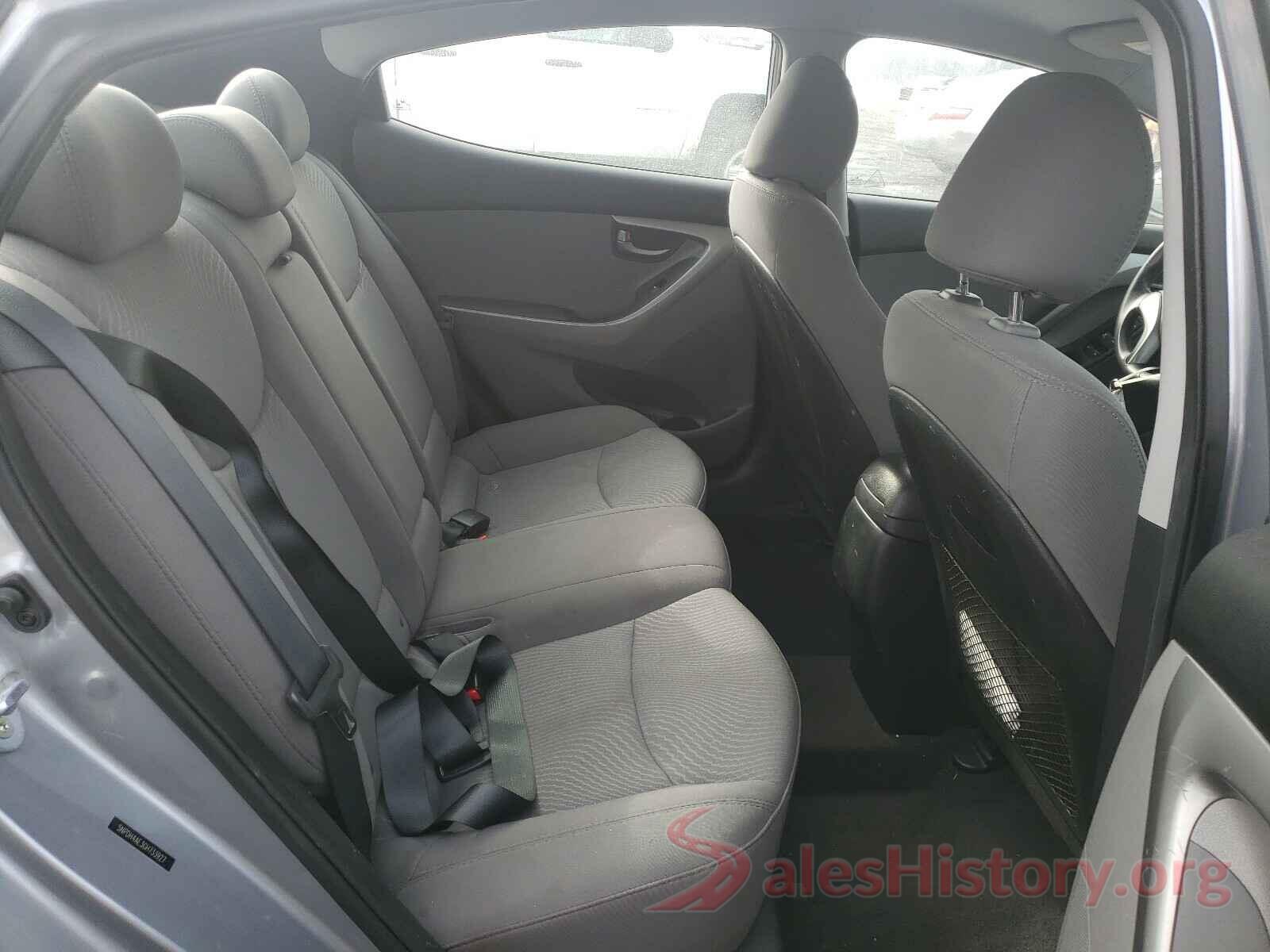 5NPDH4AE3GH733927 2016 HYUNDAI ELANTRA