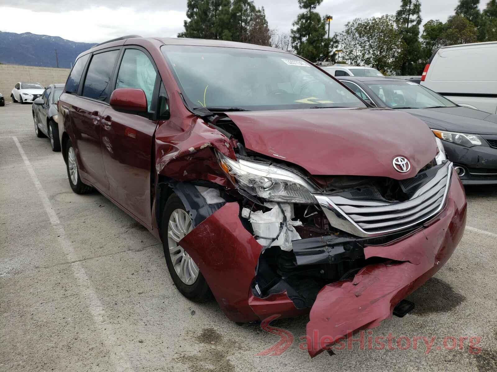 5TDYZ3DC5HS809713 2017 TOYOTA SIENNA