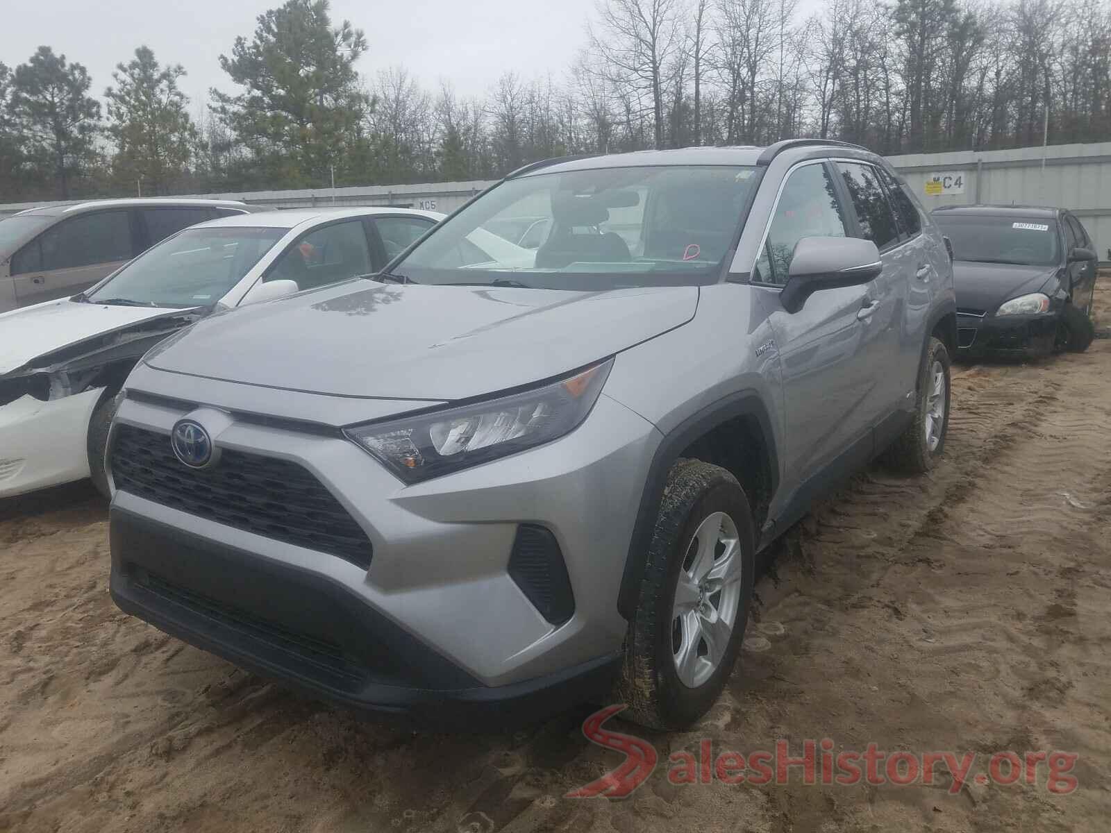 2T3MWRFV2KW010034 2019 TOYOTA RAV4