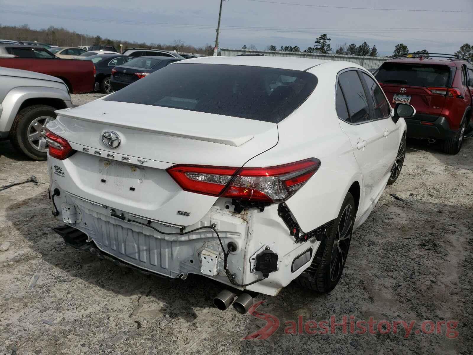 4T1B11HK4JU137319 2018 TOYOTA CAMRY